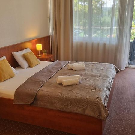 Sport Hotel ตาตาบานยา ภายนอก รูปภาพ
