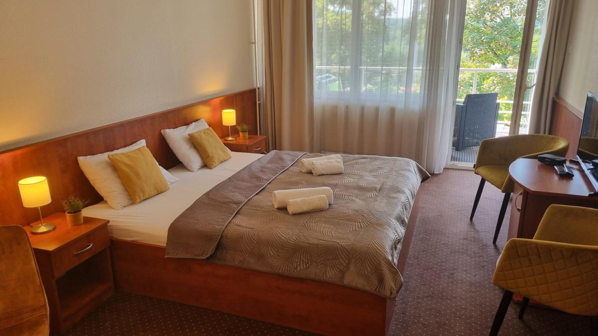 Sport Hotel ตาตาบานยา ภายนอก รูปภาพ