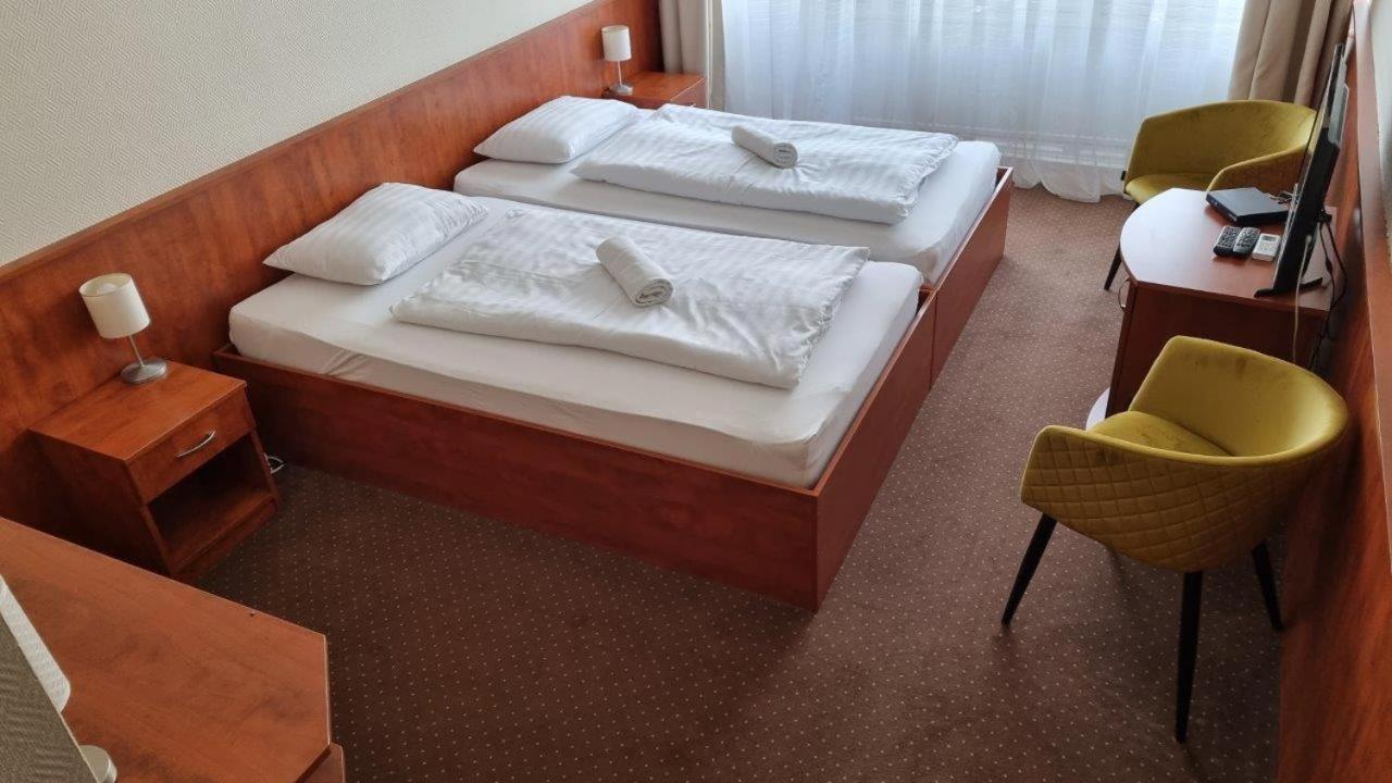 Sport Hotel ตาตาบานยา ภายนอก รูปภาพ